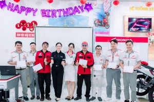 BAN LÃNH ĐẠO CÔNG TY TRUYỀN CẢM HỨNG VÀ TẠO ĐỘNG LỰC CHO CÁN BỘ CNV HEAD DUNG VƯỢNG CHI NHÁNH BÌNH PHƯỚC