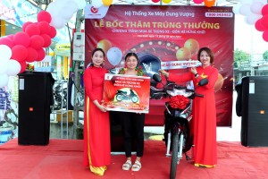 CHƯƠNG TRÌNH BỐC THĂM - TRAO THƯỞNG " MUA XE TRÚNG XE - ĐÓN HÈ HỨNG KHỞI" TẠI CỬA HÀNG TẢN LĨNH