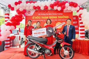 HỆ THỐNG XE MÁY DUNG VƯỢNG TỔ CHỨC THÀNH CÔNG  CHƯƠNG TRÌNH BỐC THĂM TRÚNG THƯỞNG TẠI CỬA HÀNG DUNG VƯỢNG - SƠN TÂY