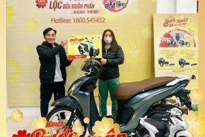 CHÚC MỪNG KHÁCH HÀNG - NGUYỄN THỊ HIỀN - TRÚNG XE VISION KHI MUA XE TẠI HỆ THỐNG XE MÁY DUNG VƯỢNG